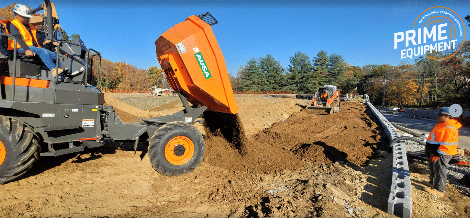 AUSA Site Dumper dumping Soil o Job Site